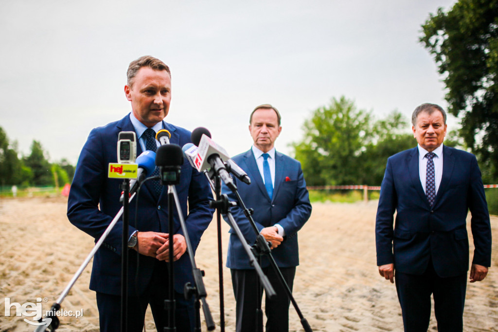 Podpisanie porozumienia ws. wiaduktu