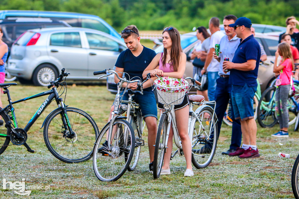 Powitanie lata na lądowisku w Tuszowie