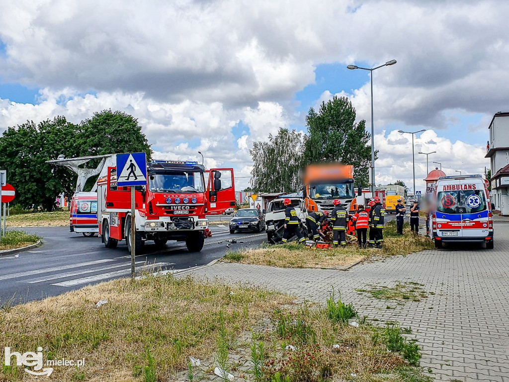 Wypadek przy bramie głównej SSE