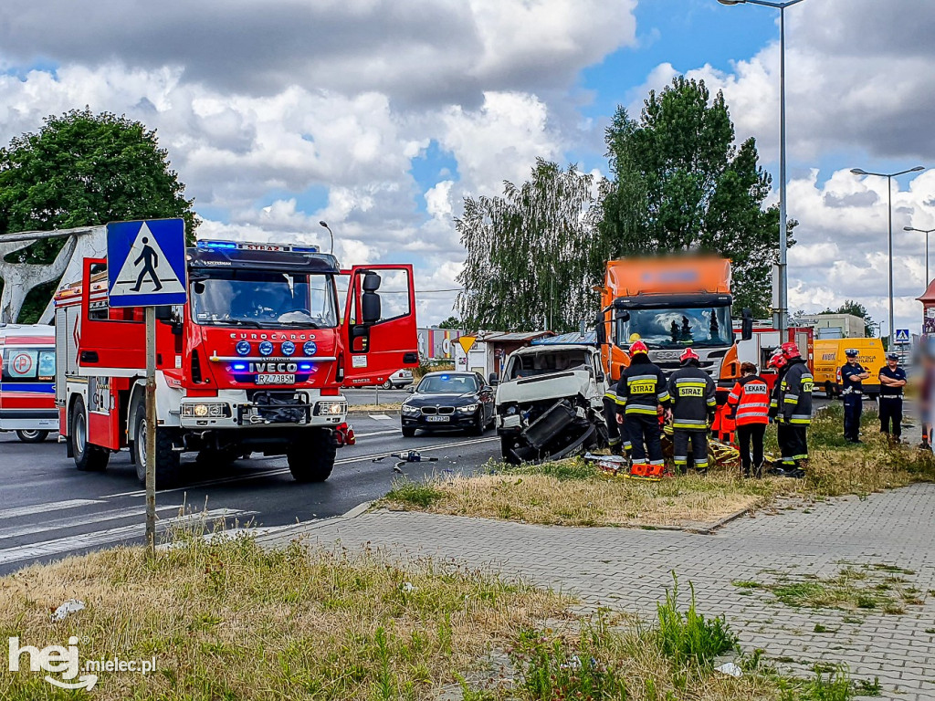 Wypadek przy bramie głównej SSE