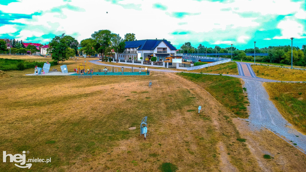 Lato na bulwarach mieleckich [DRON]