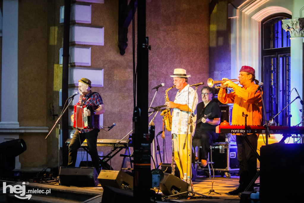 The Klezmatics wystąpił w Parku Oborskich