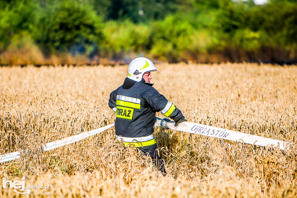 Pożar zboża w Złotnikach