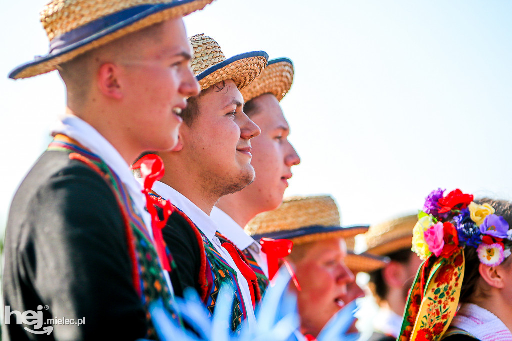 Wakacje z folklorem na Górze Cyranowskiej