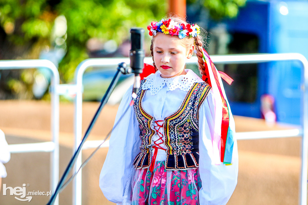 Wakacje z folklorem na Górze Cyranowskiej