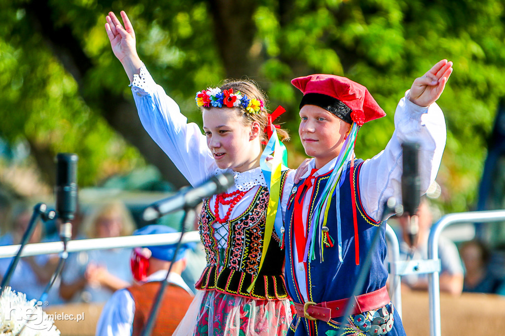 Wakacje z folklorem na Górze Cyranowskiej