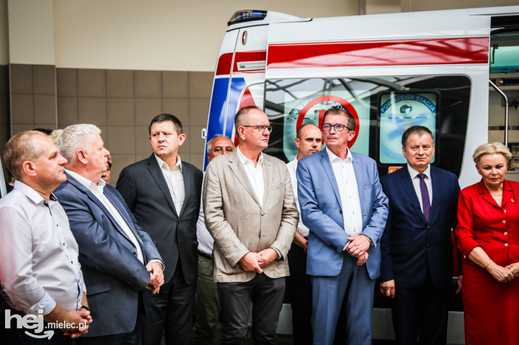 Nowa karetka dla podstacji w Radomyślu