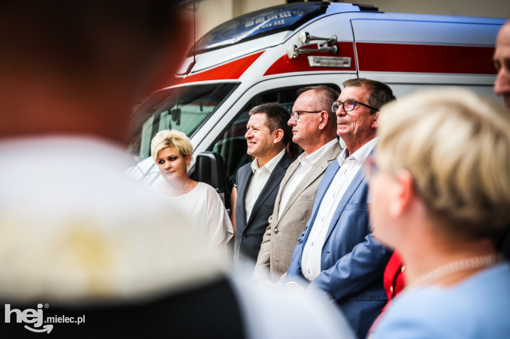 Nowa karetka dla podstacji w Radomyślu