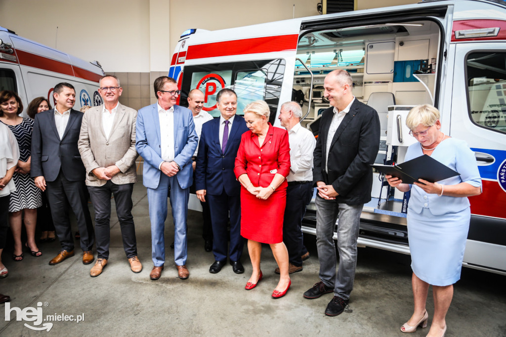Nowa karetka dla podstacji w Radomyślu