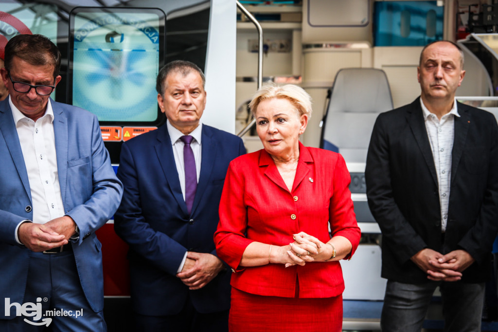 Nowa karetka dla podstacji w Radomyślu
