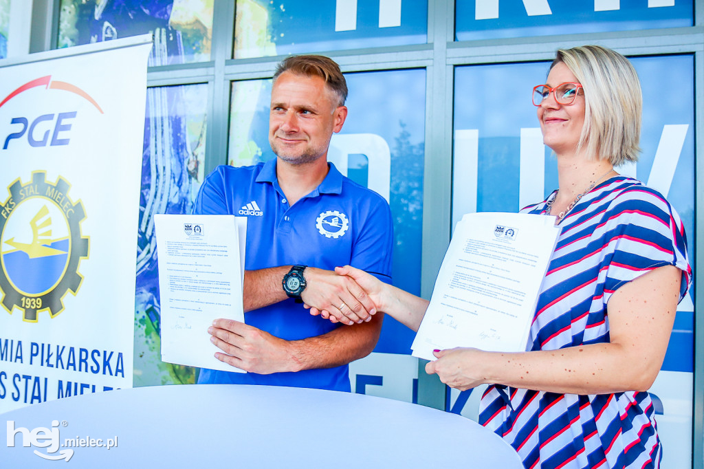 Akademia PGE FKS Stal Mielec z nową umową partnerską