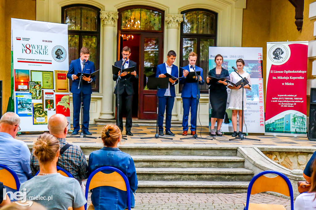 Narodowe Czytanie uczniów II LO