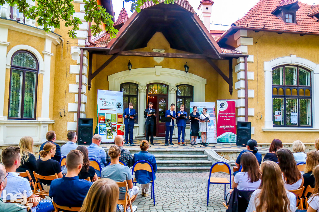 Narodowe Czytanie uczniów II LO