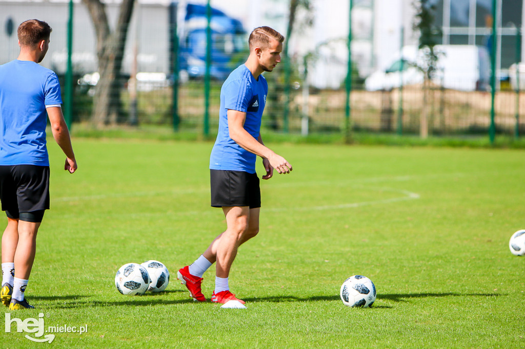 Trener Dariusz Marzec rozpoczął pracę przy Solskiego 1