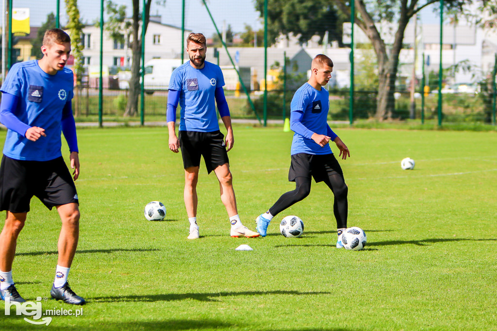 Trener Dariusz Marzec rozpoczął pracę przy Solskiego 1