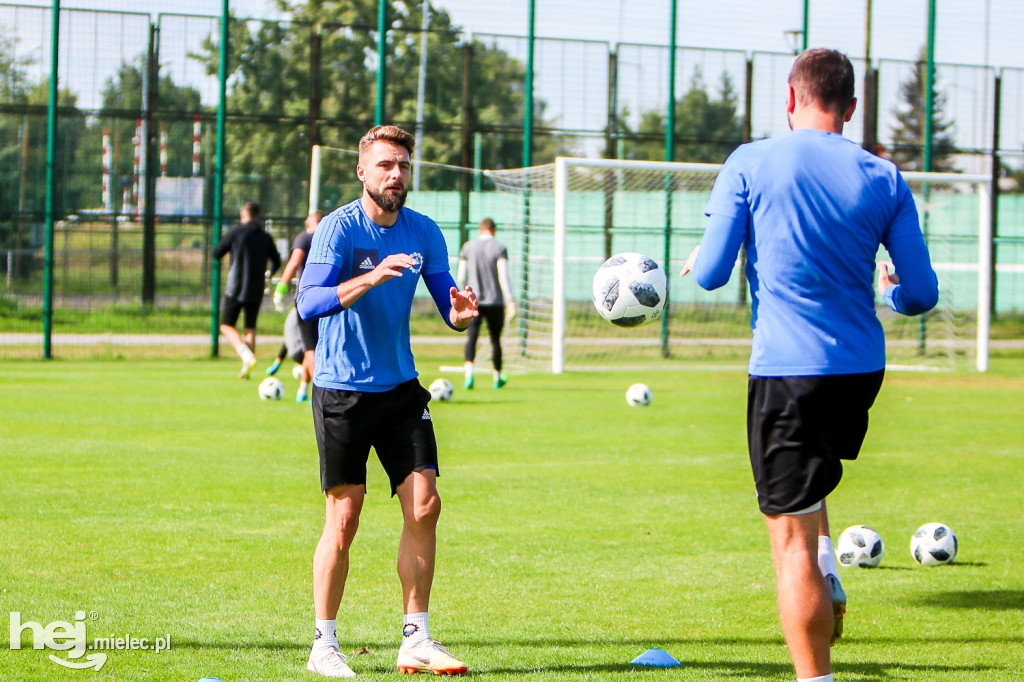 Trener Dariusz Marzec rozpoczął pracę przy Solskiego 1
