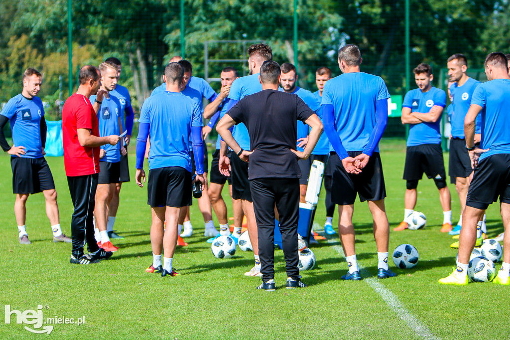 Trener Dariusz Marzec rozpoczął pracę przy Solskiego 1