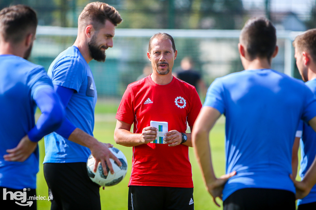 Trener Dariusz Marzec rozpoczął pracę przy Solskiego 1