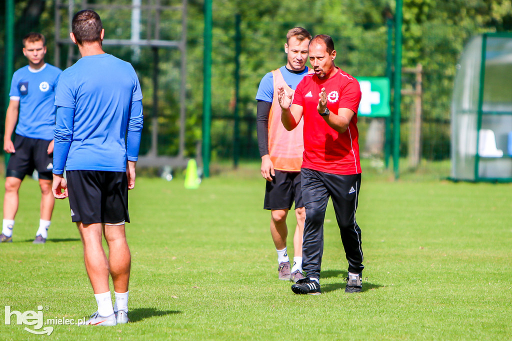 Trener Dariusz Marzec rozpoczął pracę przy Solskiego 1