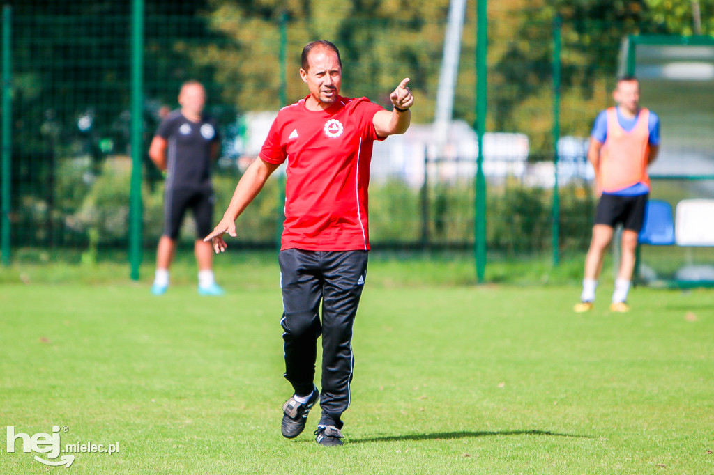 Trener Dariusz Marzec rozpoczął pracę przy Solskiego 1