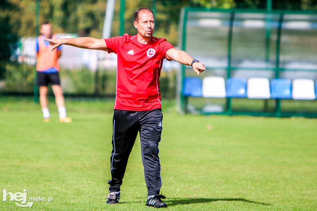 Trener Dariusz Marzec rozpoczął pracę przy Solskiego 1