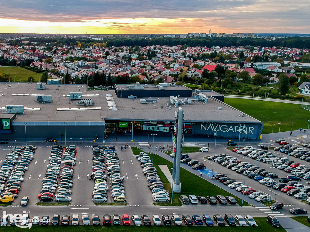 Mielec o zachodzie słońca z widocznymi Tatrami