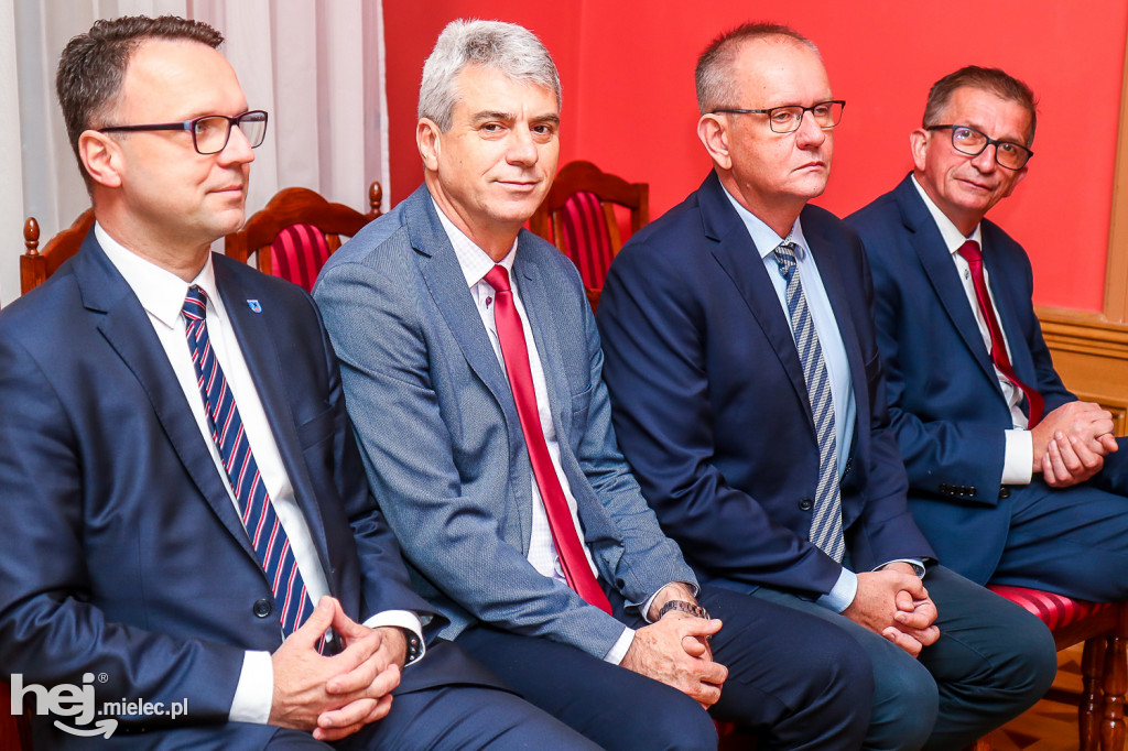 Uroczyste podpisanie listu intencyjnego dla budowy nowego wiaduktu