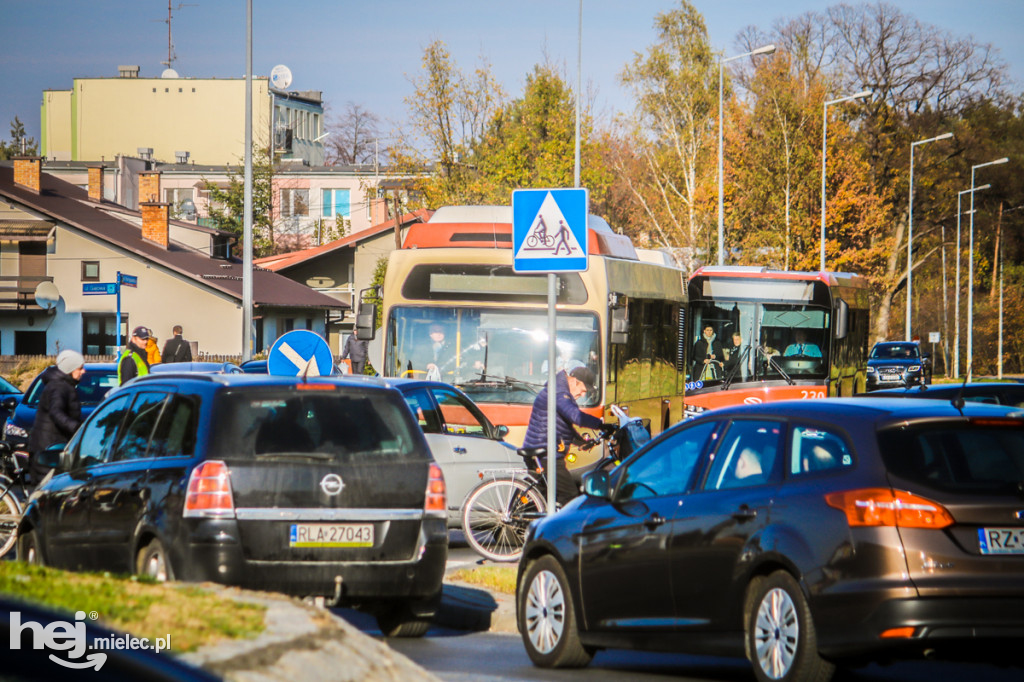 Wszystkich Świętych 2019: Cmentarz Komunalny
