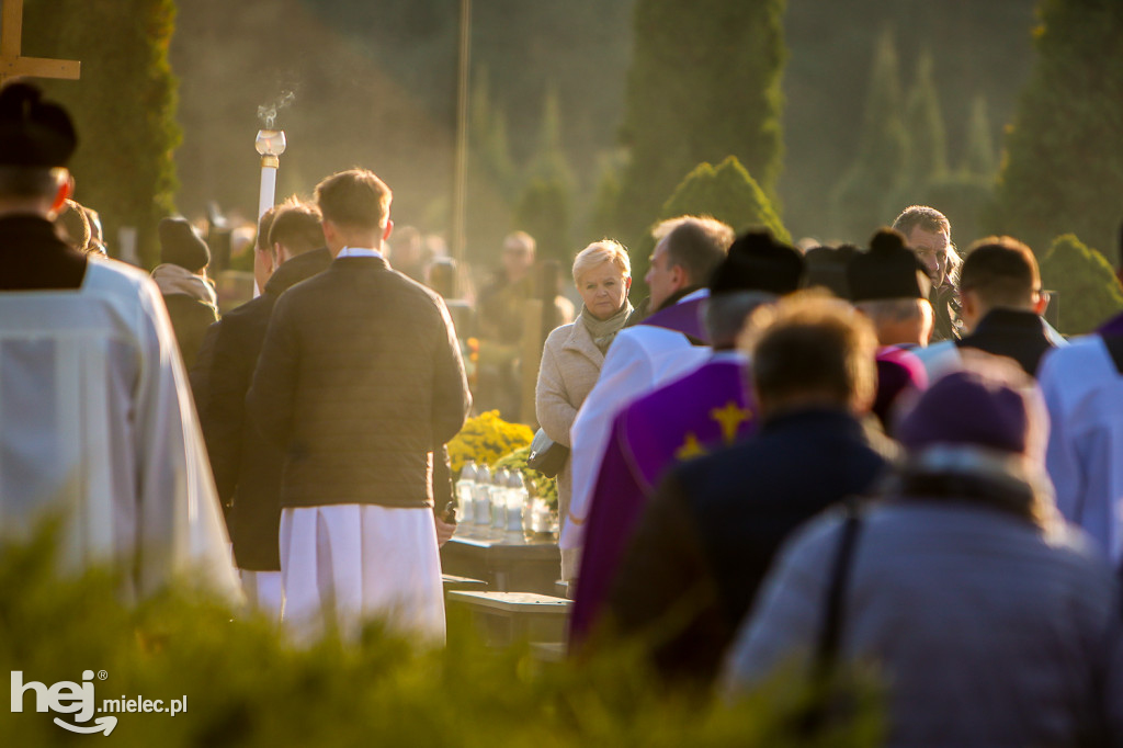Wszystkich Świętych 2019: Cmentarz Komunalny