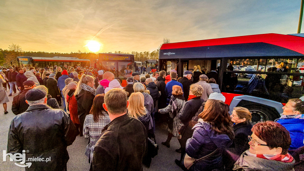 Wszystkich Świętych 2019: Cmentarz Komunalny
