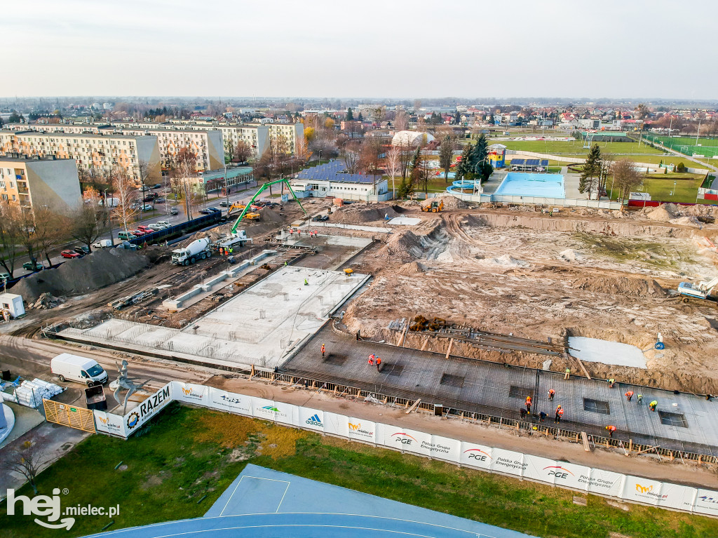 Postępy na budowie hali sportowej