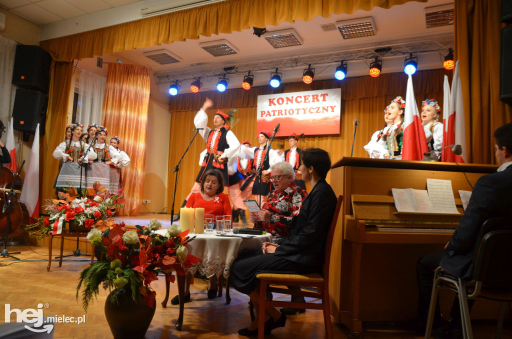 Patriotyczny koncert w Chorzelowie