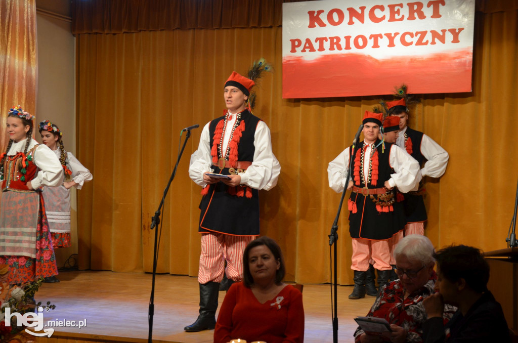 Patriotyczny koncert w Chorzelowie