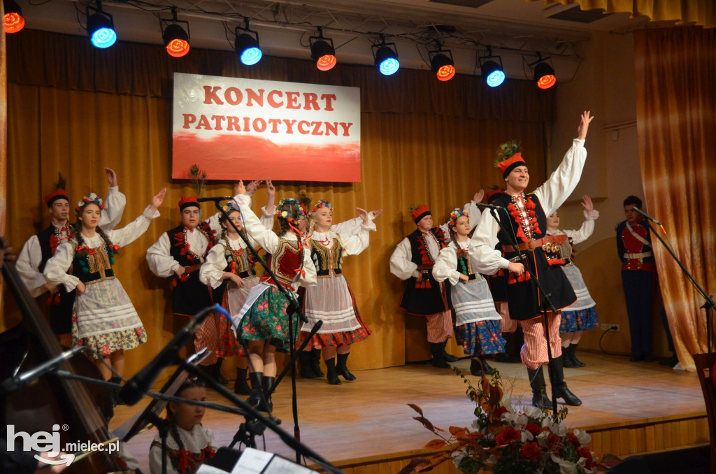 Patriotyczny koncert w Chorzelowie