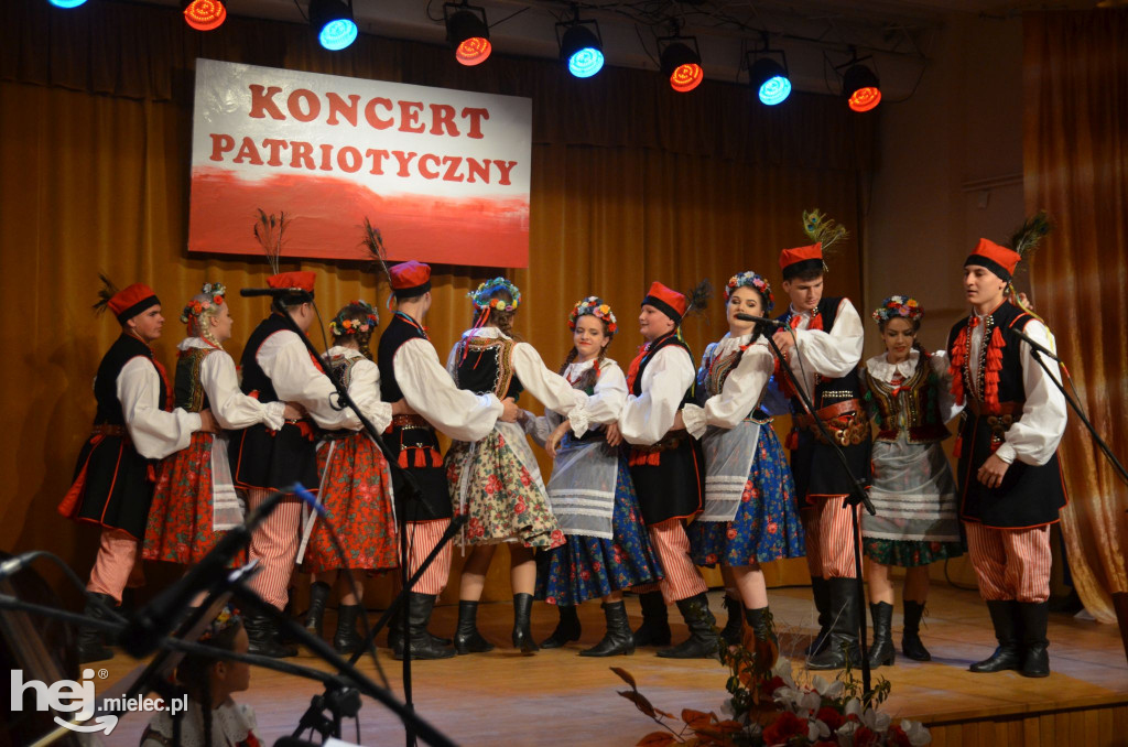Patriotyczny koncert w Chorzelowie