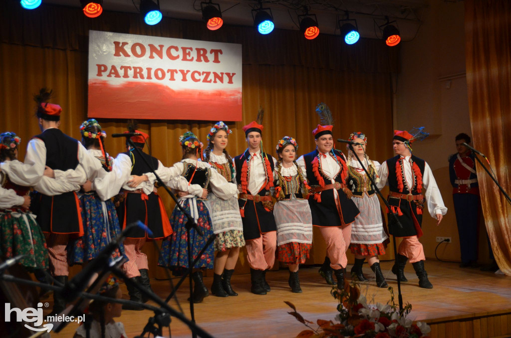 Patriotyczny koncert w Chorzelowie