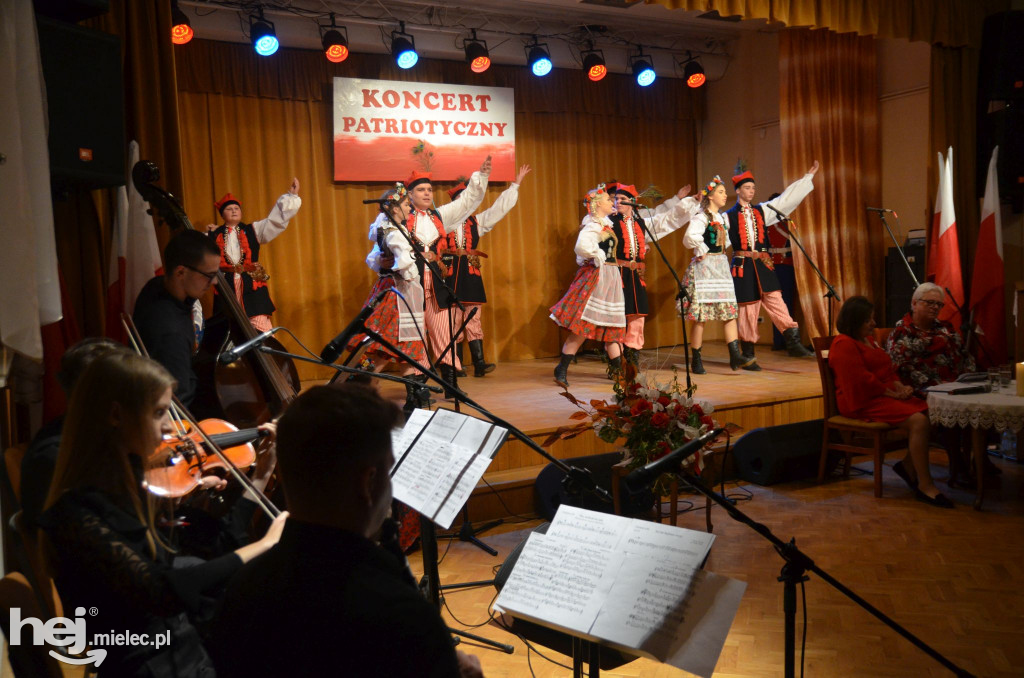 Patriotyczny koncert w Chorzelowie