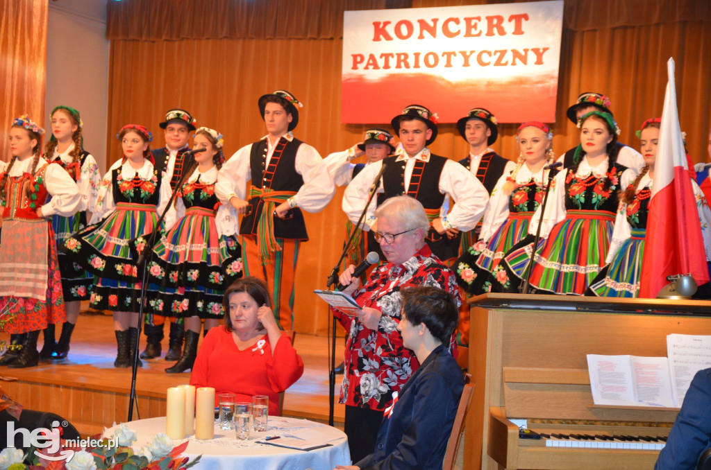 Patriotyczny koncert w Chorzelowie