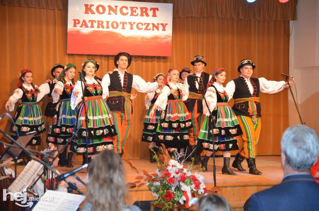 Patriotyczny koncert w Chorzelowie