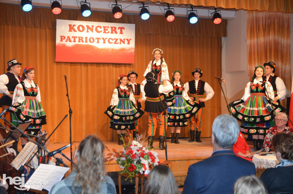 Patriotyczny koncert w Chorzelowie