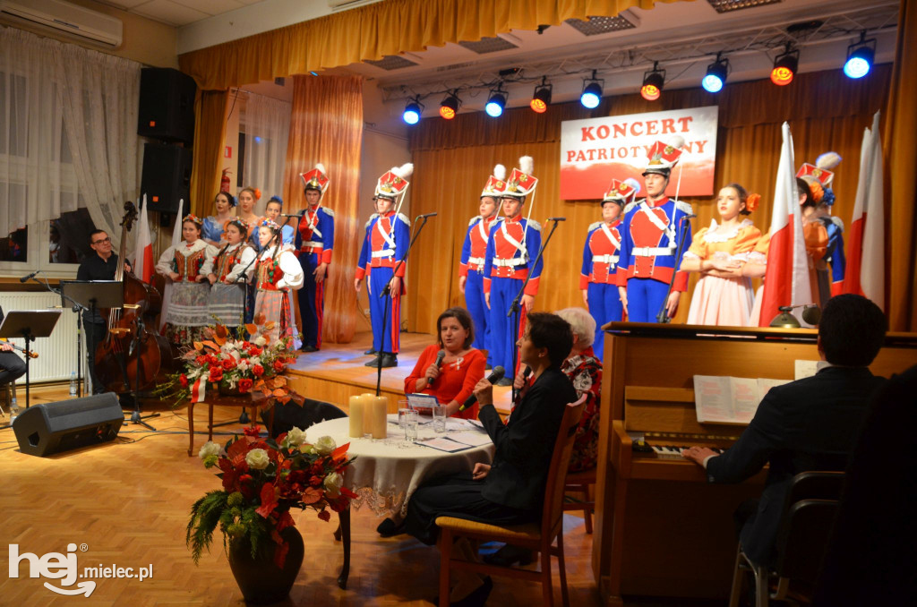 Patriotyczny koncert w Chorzelowie