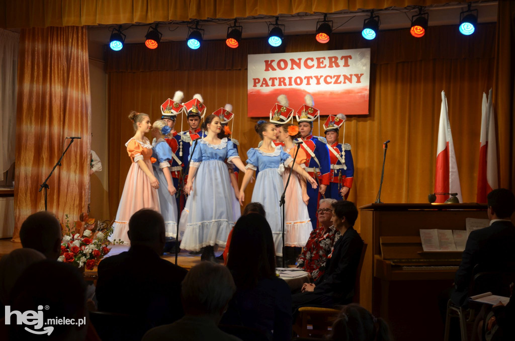 Patriotyczny koncert w Chorzelowie