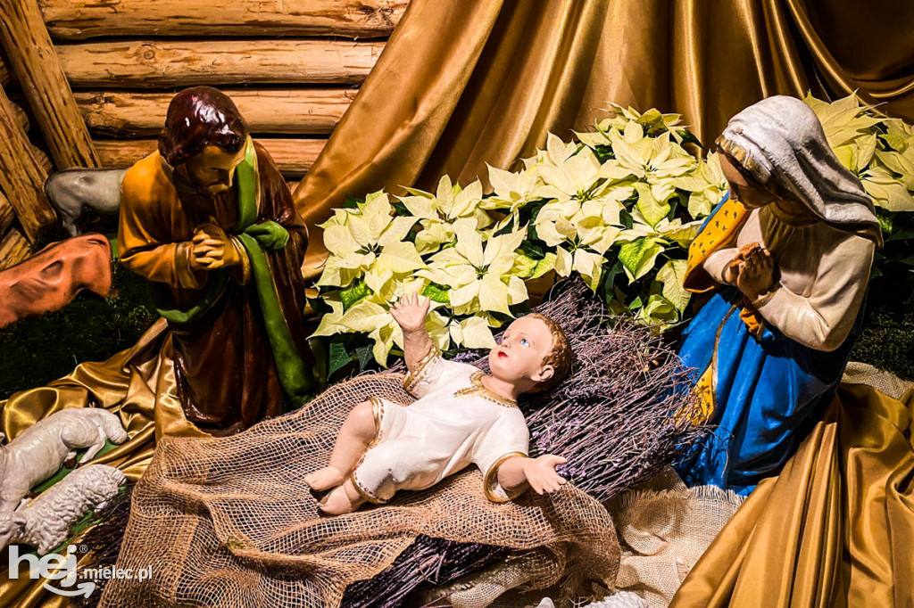 Żłóbki w mieleckich parafiach. Boże Narodzenie 2019