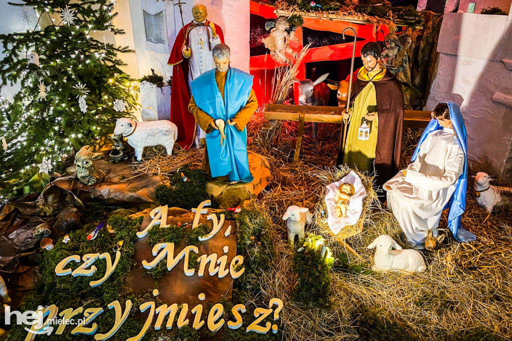 Żłóbki w mieleckich parafiach. Boże Narodzenie 2019