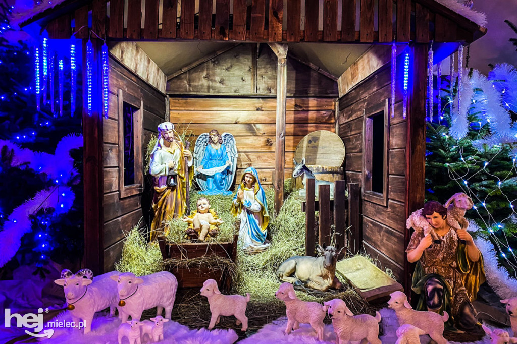 Żłóbki w mieleckich parafiach. Boże Narodzenie 2019