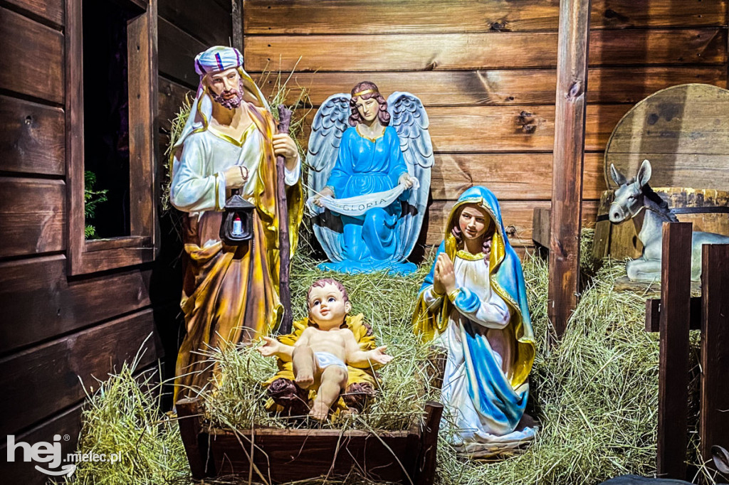 Żłóbki w mieleckich parafiach. Boże Narodzenie 2019