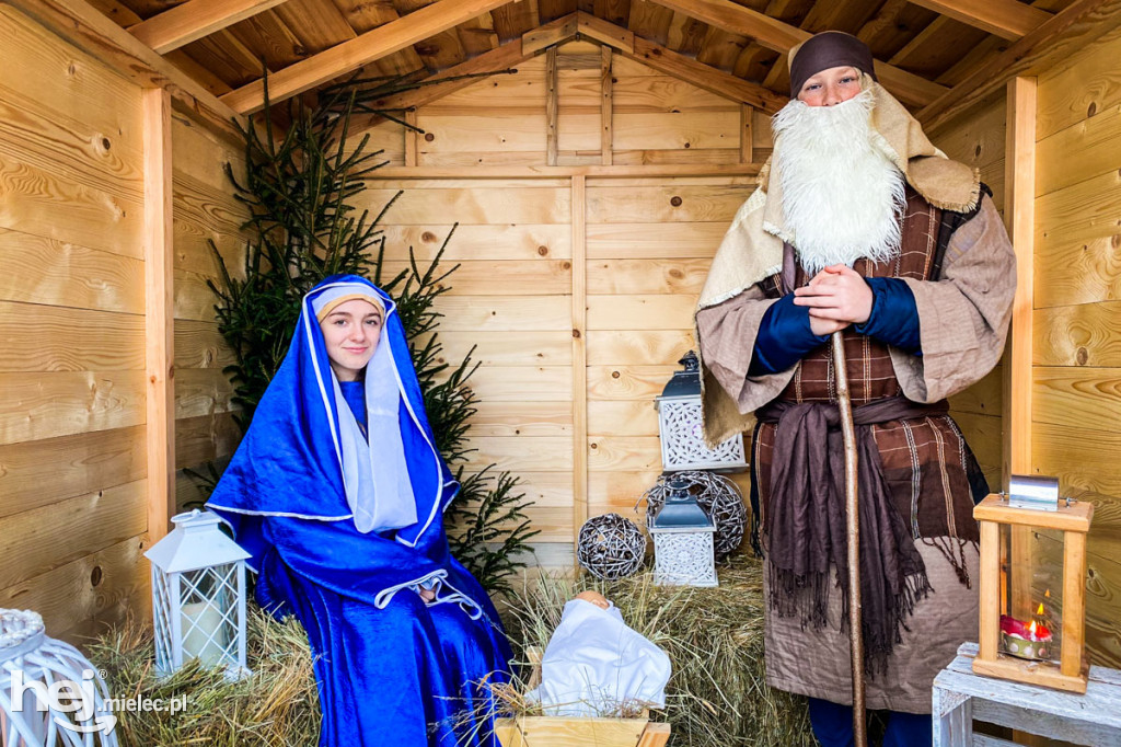 Żłóbki w mieleckich parafiach. Boże Narodzenie 2019