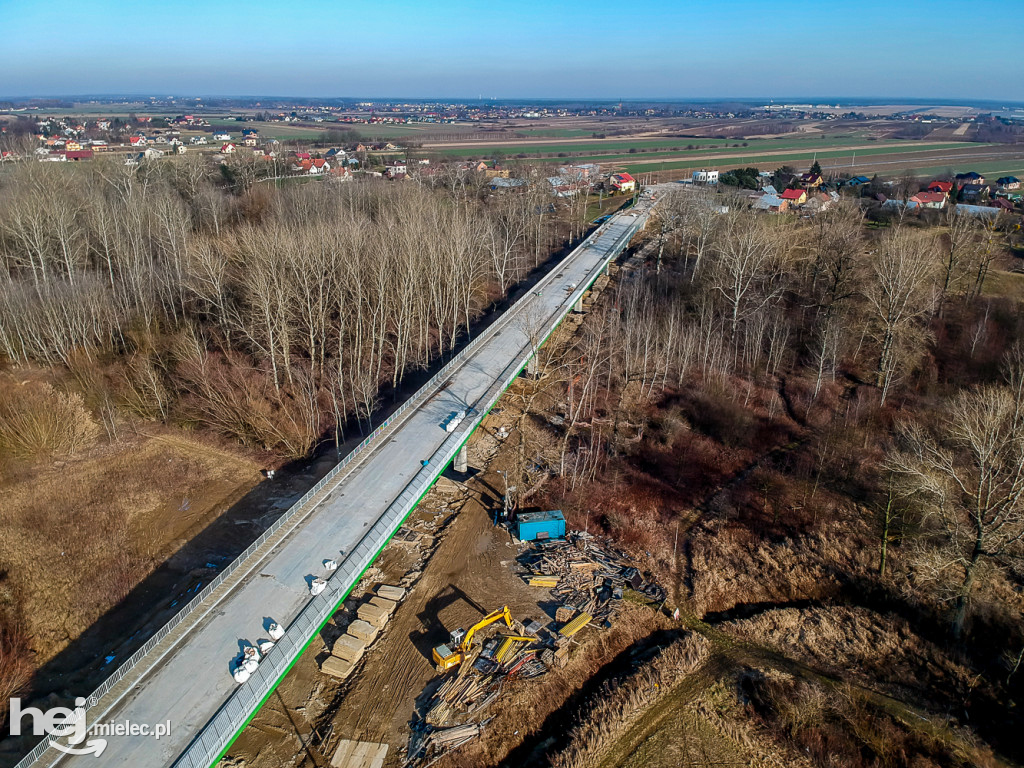 Budowa mostu i dojazdów z Rzędzianowic i Chorzelowa