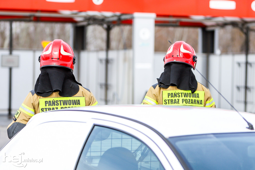 Policja sprawdzała ciężarówkę. Bomby nie było