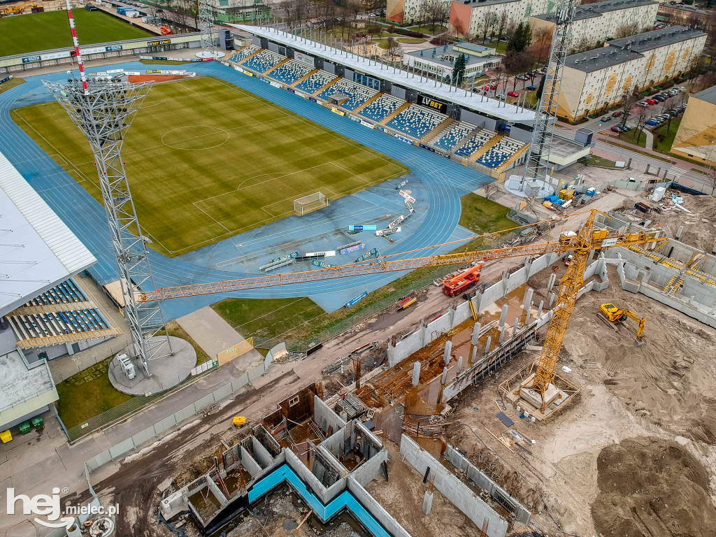 Budowa hali sportowej - 7 marca